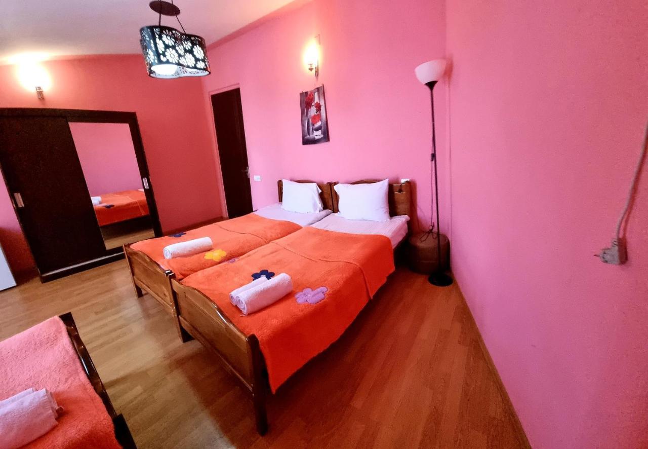 Hotel Qeroli Old Town à Tbilissi Extérieur photo