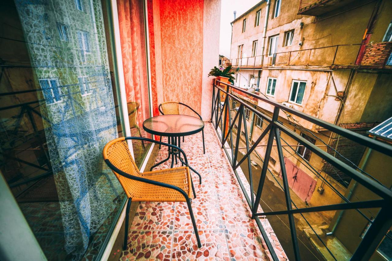 Hotel Qeroli Old Town à Tbilissi Extérieur photo