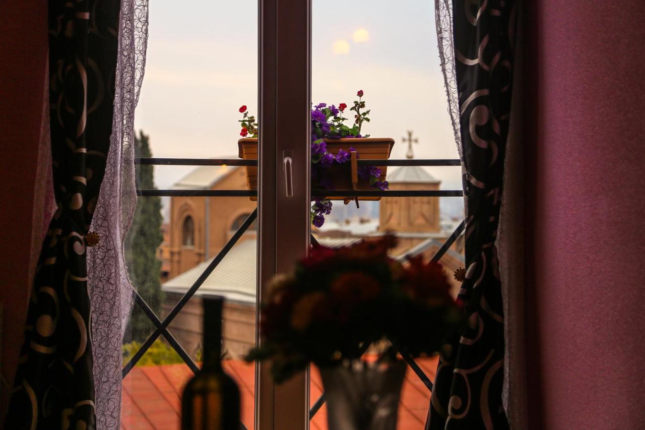Hotel Qeroli Old Town à Tbilissi Extérieur photo