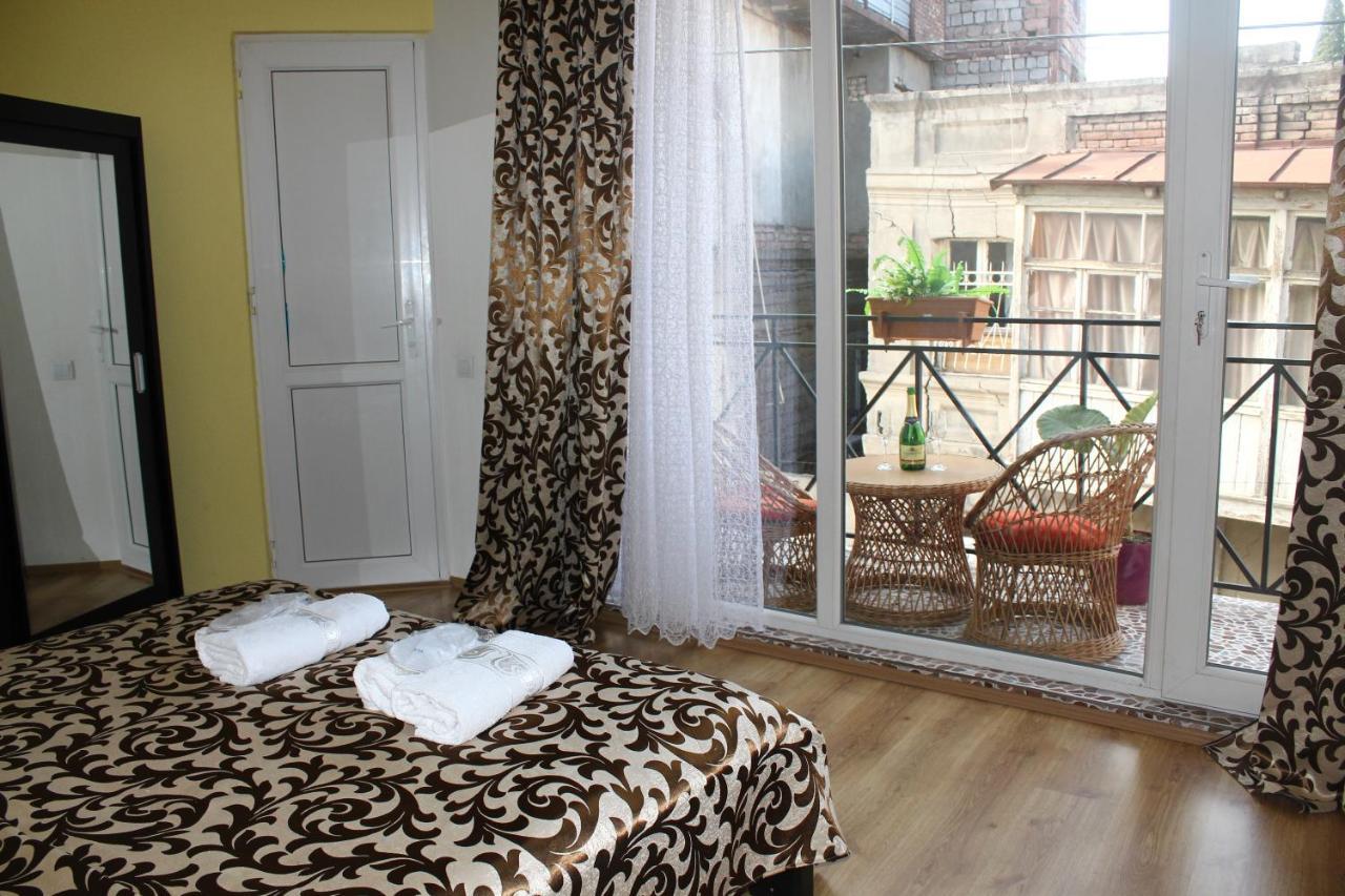 Hotel Qeroli Old Town à Tbilissi Extérieur photo