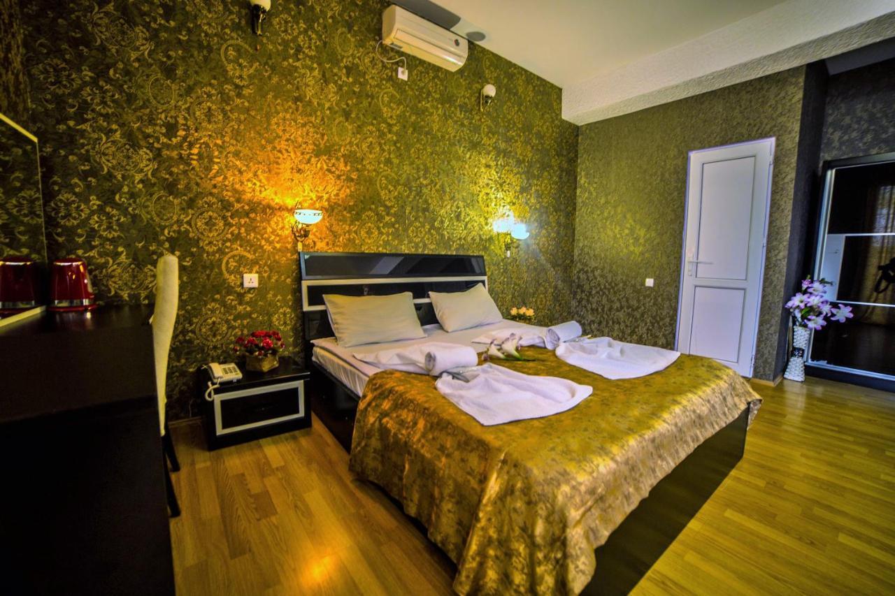 Hotel Qeroli Old Town à Tbilissi Extérieur photo